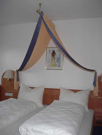Hotel Daun Castrop-Rauxel Habitación foto